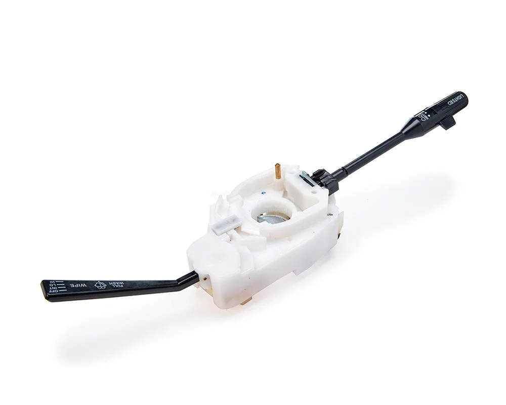 PALANCA DE DIRECCIONALES LIMPIADORES Y LUCES NISSAN DATSUN TSURU I 18 TER 2 CONECTORES P09286 / 25560-A05G0