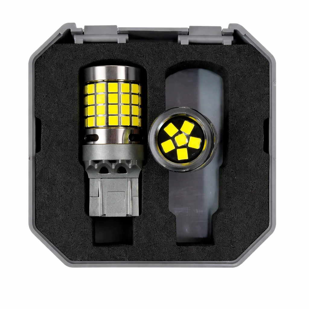 JUEGO DE FOCOS LED BLANCO 7443 CON ESTROBO Y CANBUS 2 POLOS 12-36V 22.3V IOL-LH-704