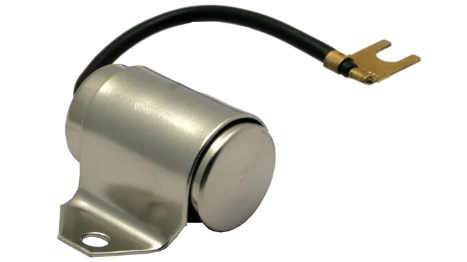 CONDENSADOR NISSAN DATSUN CM-D KEM
