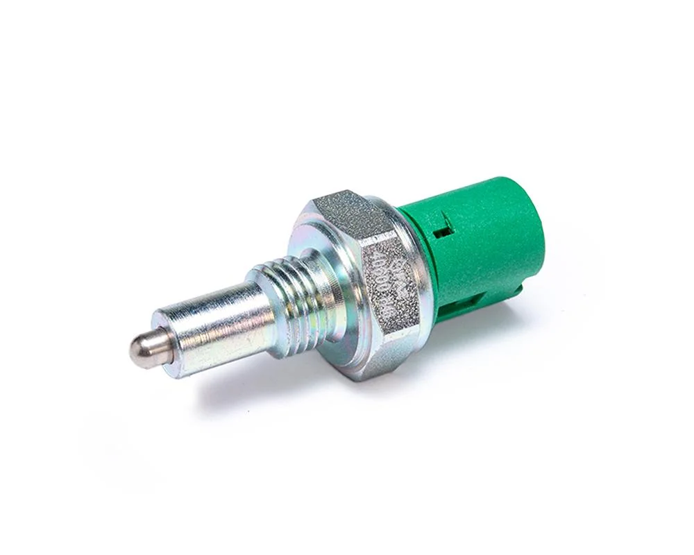 INTERRUPTOR DE REVERSA NISSAN PLATINA RENAULT CLIO 2 TER I05327 / 32005-00QAA