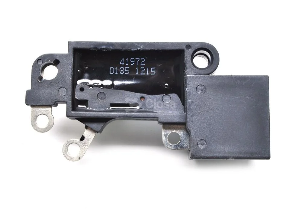 REGULADOR ALTERNADOR TOTAL HITACHI 12V 70 AMP 2 TER NISSAN TSURU GS DERECHO IH761